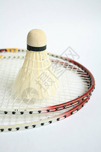 孔帕尼：希望阿什拉夫早日康复，穆西亚拉也遭遇过类似情况