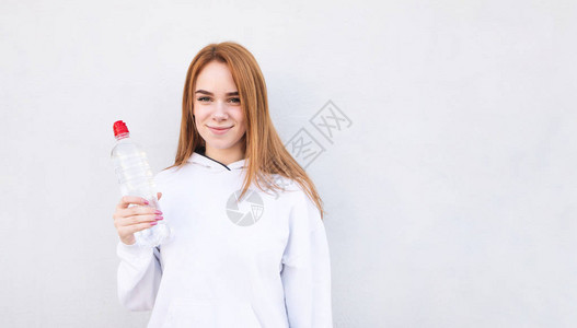 中国足协官方：邵佳一出任中国男足国家队新任主教练