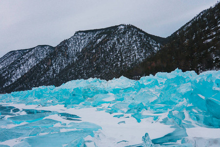 Baikal湖山区背图片