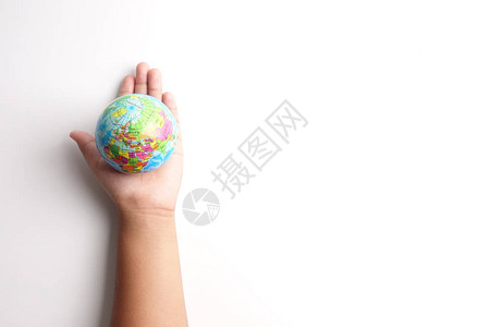 在白色的手掌上的世界地球全球化概念图片