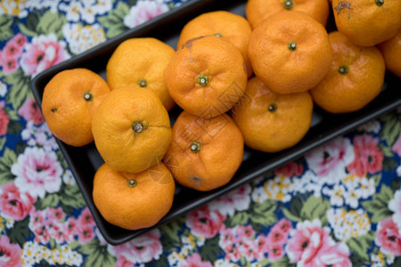 农历新年的橘子中文意味着幸运图片