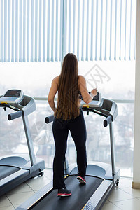 居莱尔本场数据：1次射门，2次解围，1次抢断，7对抗4成功