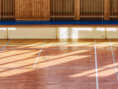 丹伯恩：纽卡也许要踢得‘更脏’一点，像阿森纳足球既强硬又漂亮