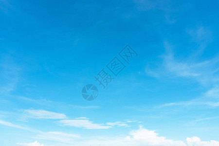 夏天蓝软清楚多云背景浮云在概念上随风而动落好脾气的放松日落壁纸图片