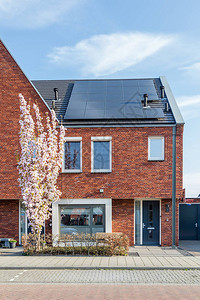 荷兰Veenendaal一家庭友好型现代郊区新建造的房屋图片