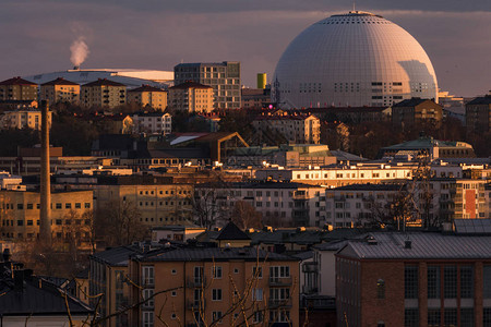 瑞典斯德哥尔摩向爱立信环球竞技场进发来自上城图片