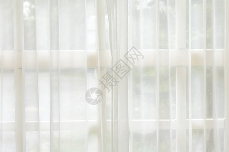 白色窗帘和窗户背景早晨的背景图片