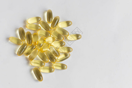 白底鱼油维生素Omega3的胶囊健康离图片