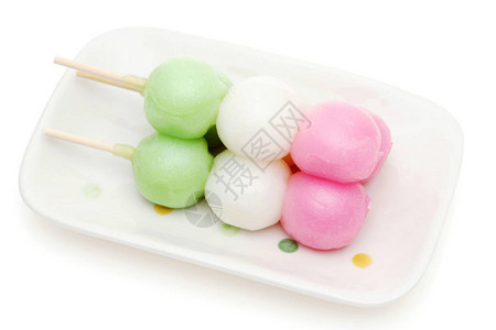 白色背景的日本传统甜食图片