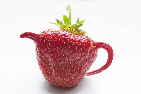 百香水果茶草莓茶壶操作白色背景背景