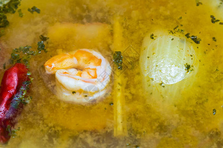 辣汤柠檬草虾美味可口的图片