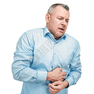 中年男子患白底腹痛的体型健图片