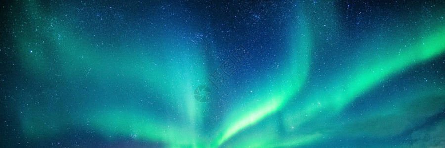 Aurora北极星的全景北光图片