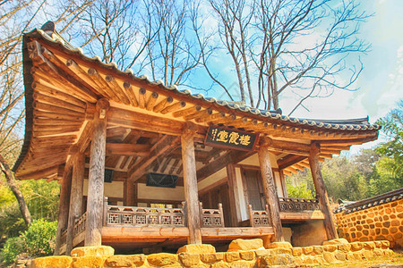 全屋整装韩国传统世袭家族锡敬江Sikyeongjeong背景