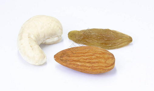 腰果杏仁和葡萄干健康零食混合坚果图片