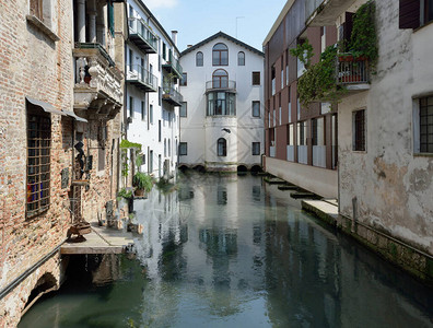 意大利北部小镇特雷维索位于威尼托省背景图片