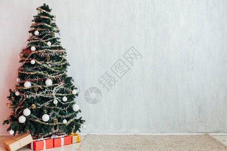 圣诞装饰圣诞树新年礼物图片