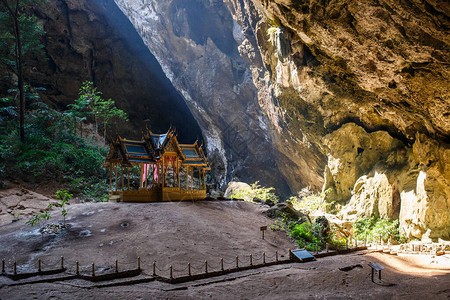 Nakhon洞穴图片