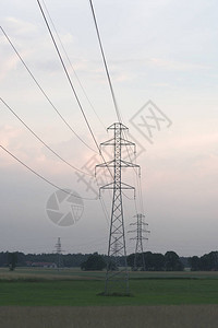 工业系列电力分配线的图片