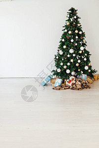 圣诞礼物白色房子的圣诞图片