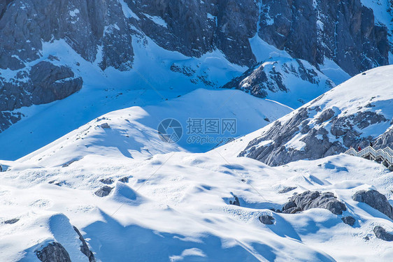 美丽的玉龙雪山或玉龙中文图片