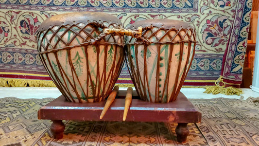 格鲁吉亚传统手鼓一个非常图片