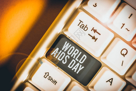 概念手写显示世界艾滋病日概念意义12月1日致力于提高对白色背景上带有便条纸的AIDS白色pc图片
