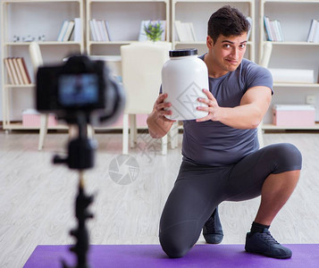 阿迪CEO：我们会陪梅西直到最后一刻，耐克赞助德国队？我们不慌