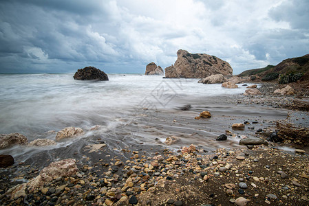 在塞浦路斯帕福斯地区阿芙罗狄蒂岩的石海岸地区图片