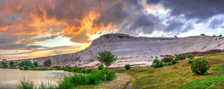 土耳其Pamukkale07142019Pamukkale白色山图片