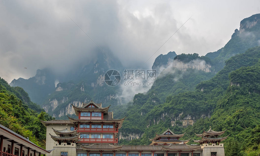 湖南省Zhangjiajie公园天门山部分建筑标志入口处图片