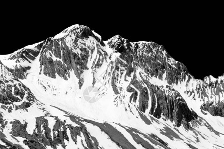 黑天空的阿尔卑斯山图片
