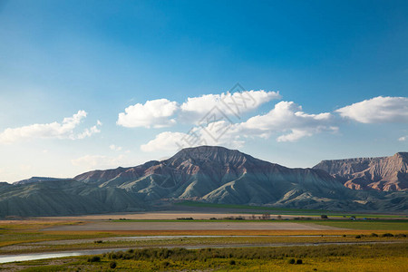 户外广告背景山地背景