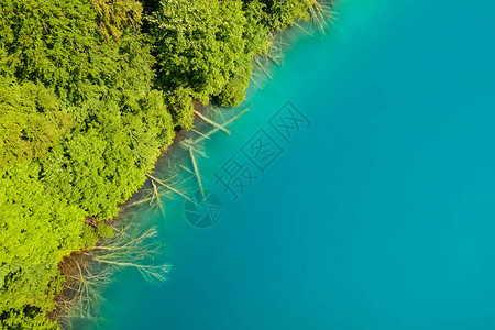 克罗地亚普利塔维茨湖泊公园湖的空中观图片