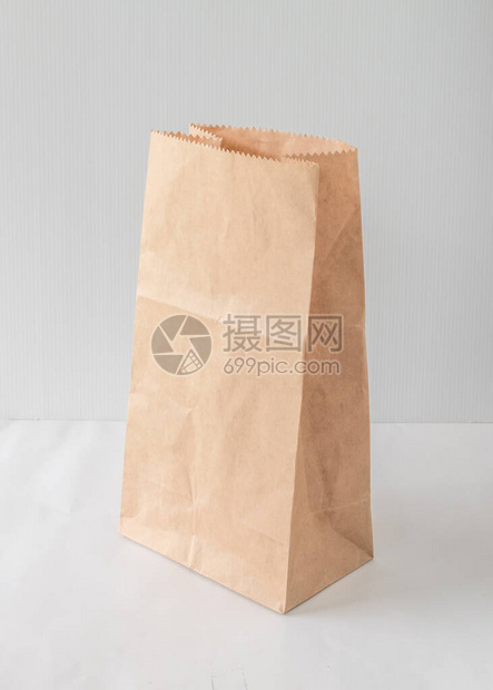 环保的棕色食品包装模型图片