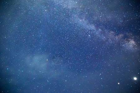 深入的天文失传学穿过天空的挤奶方图片