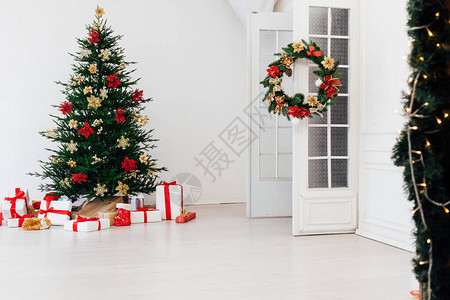 与圣诞树的圣诞横幅图片