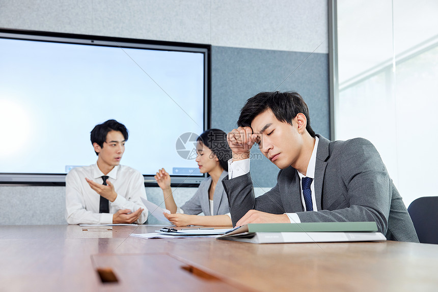 商务男士职场焦虑烦恼图片