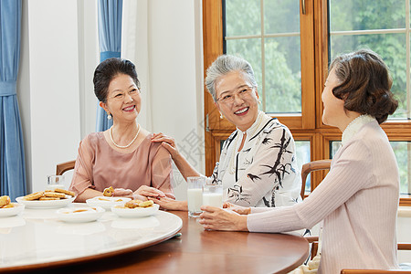 女性曲线老年女性聚会开心聊天背景