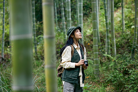 登山记录【精】年轻美女户外旅行拍照背景