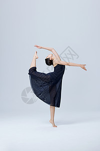 女性优雅现代舞者高清图片