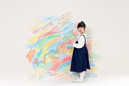 可爱日系小女孩墙上画画形象图片