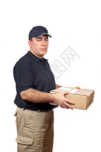 一名快递员在白色背景上递送包裹图片