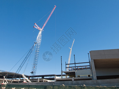 新零售大楼的建筑工地钢材图片