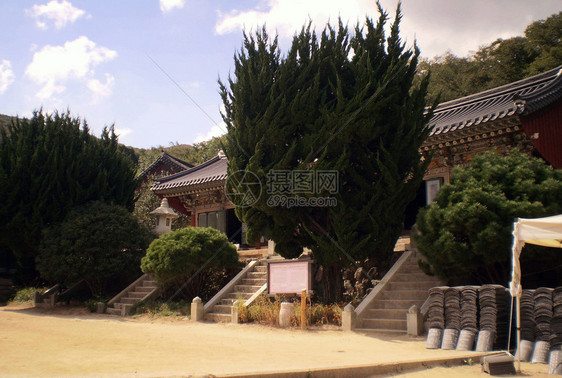 南韩釜山Beomeosa寺庙的朝图片