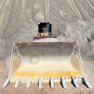 矿井中的装载机挖掘机图片