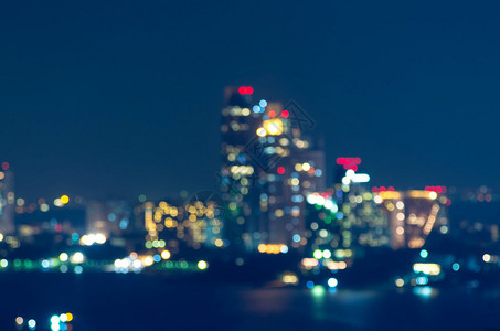 夜晚的巴塔亚市风景闪亮照背景图片