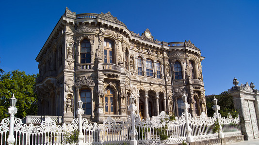 SultanAbdulmecit在土耳其伊斯坦布尔建造的KucuksuPa图片
