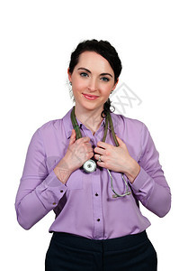 用听诊器解释诊断的女医生图片