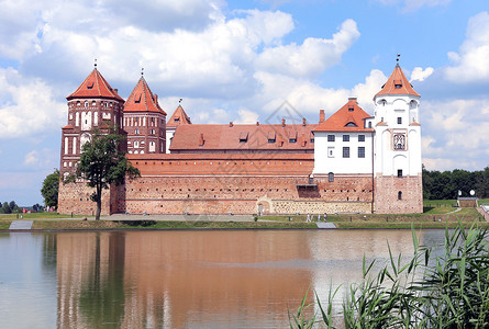 白俄罗斯古时的米尔城堡建图片